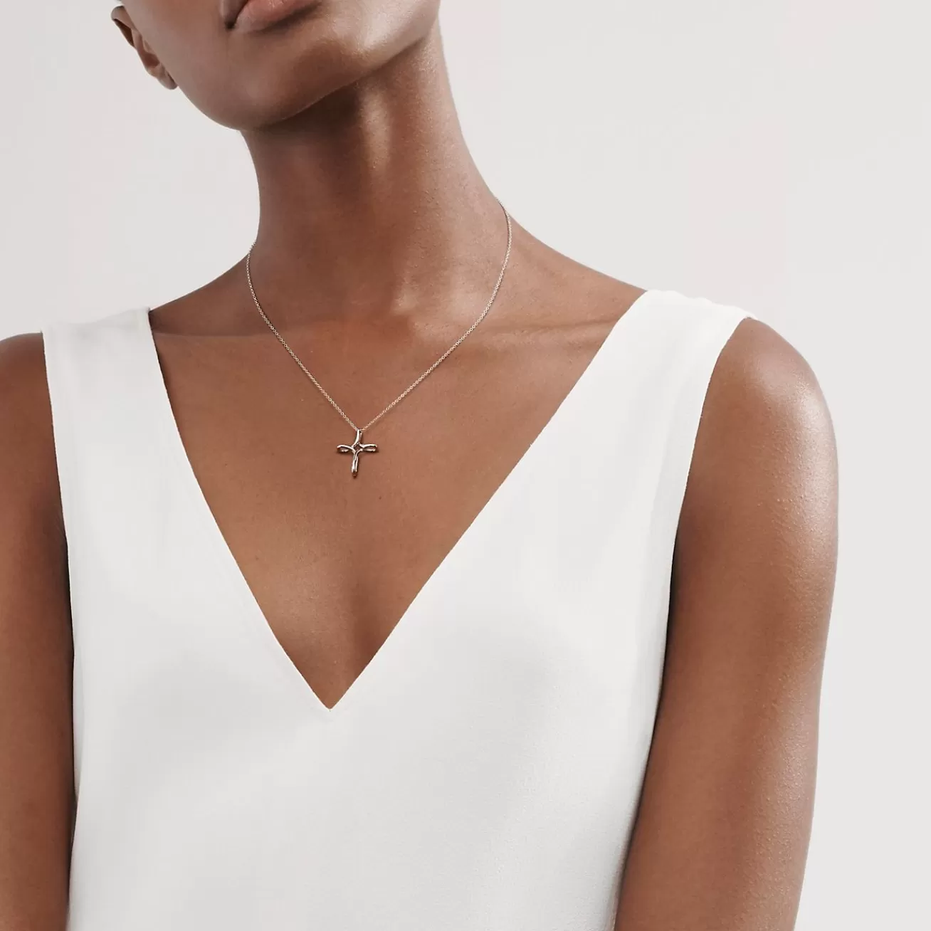 Tiffany & Co. Necklaces & Pendants | Men'S Jewelry | Elsa Peretti® Infinity Cross Pendant